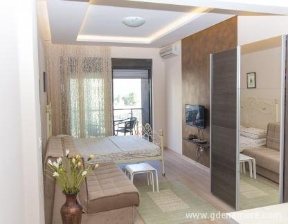 MS Sea View Lux apartments, частни квартири в града Budva, Черна Гора - (1)STUDIO